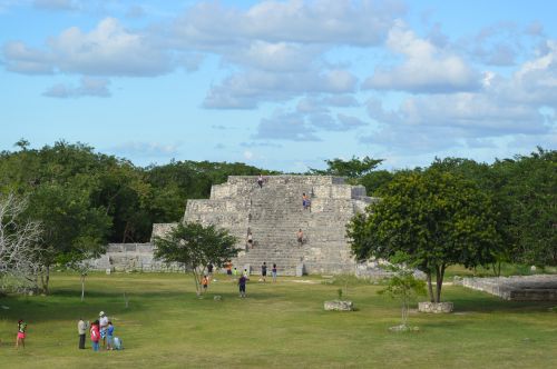 pyramid mexico maya
