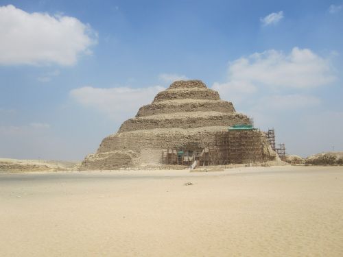 pyramids egypt desert