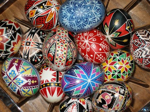 pysanky easter eggs traditional