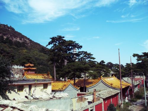 qingliangsi monastery the scenery
