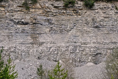 quarry  abandoned  limestone