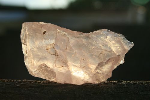 quartz rose stone
