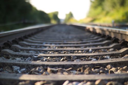 railroad tracks gleise distant