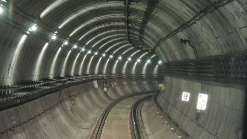 railway tunnel rail