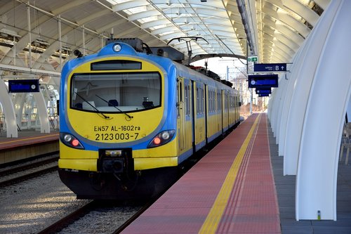 railway station  peron  train