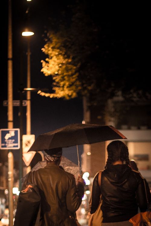 rain umbrella girls