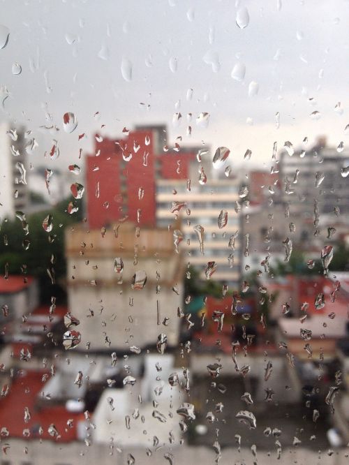 rain window water