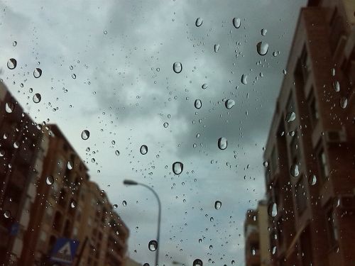 rain drops city