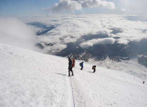 rainier hiking mountain