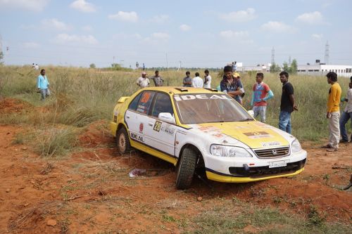 rally car wheelout