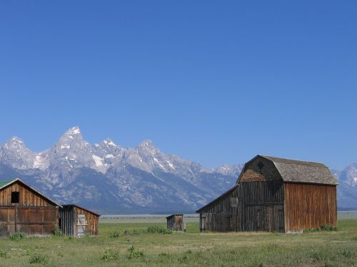 ranch barn buildings