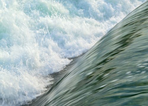 rapids water turbulence