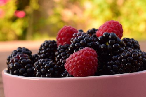 raspberries blackberries fruits
