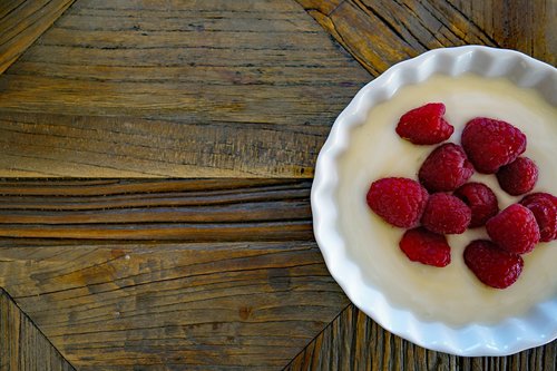 raspberries  yogurt  raspberry