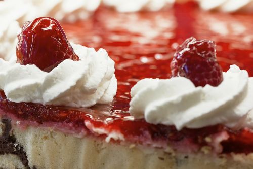raspberry cake cake raspberries