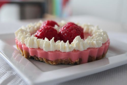 raspberry tart dessert food