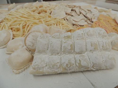 ravioli pasta food