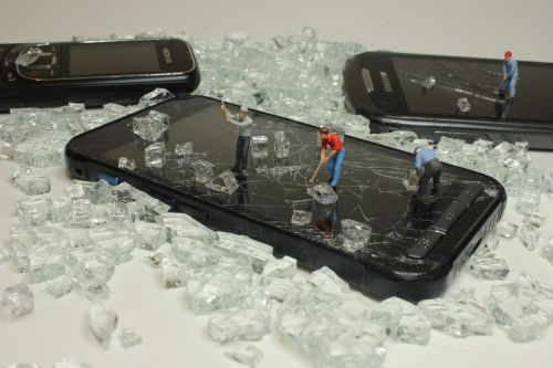 recycling mobile phone miniature figures