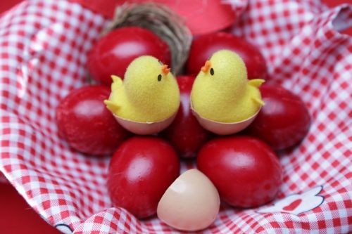 red eggs easter