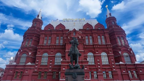 red horse moscow