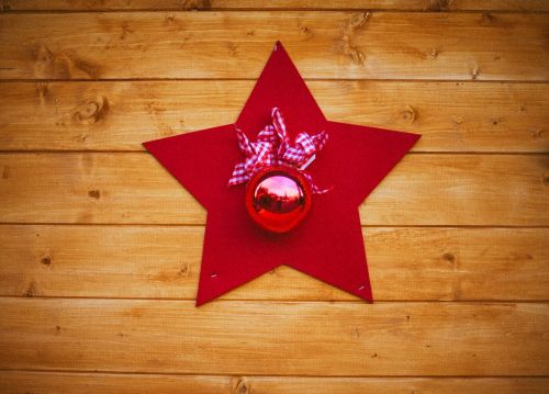 red star christmas ball