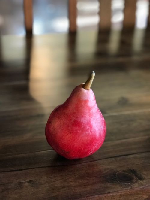 red pear still life