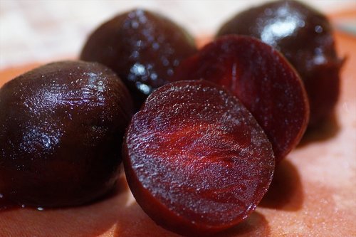 red  beets  peeled