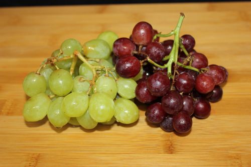 Red And Green Grapes - Fruit