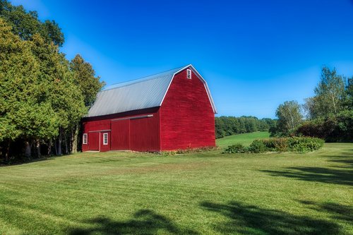 red barn  vermont  new england