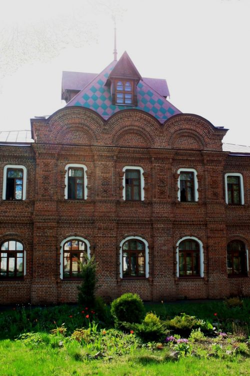 Red Brick Building, Moscow