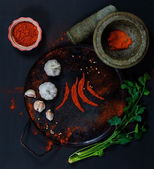 red chili garlic ingredient
