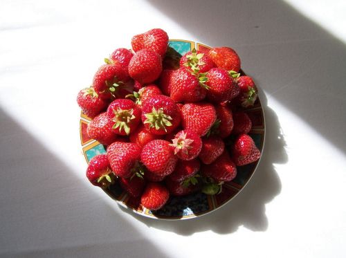 red strawberries ripe fruit sweet