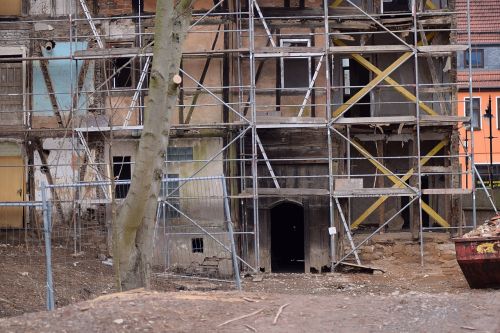 rehabilitation old building scaffold