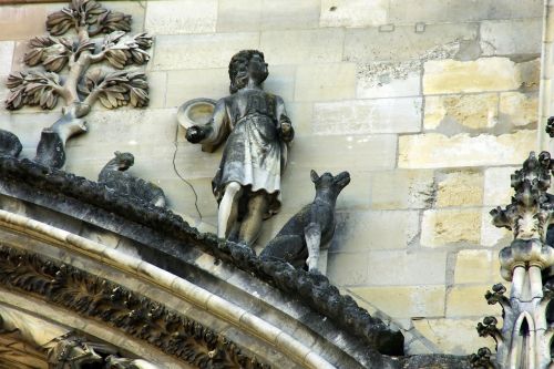 reims cathedral sculpture