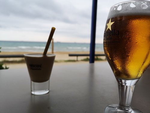 relax  beer  beach