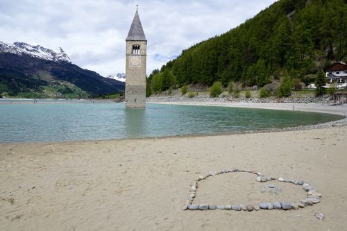 reschensee curon venosta resia lake