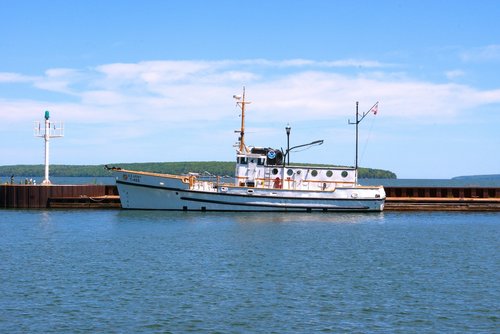 research vessel shenehon  research  vessel