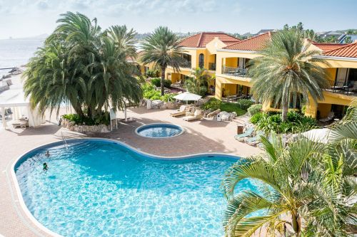resort tropical pool