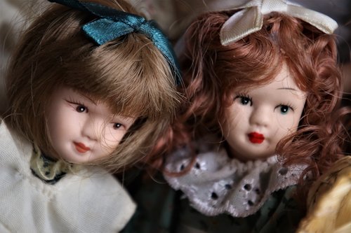 retro  porcelain dolls  face