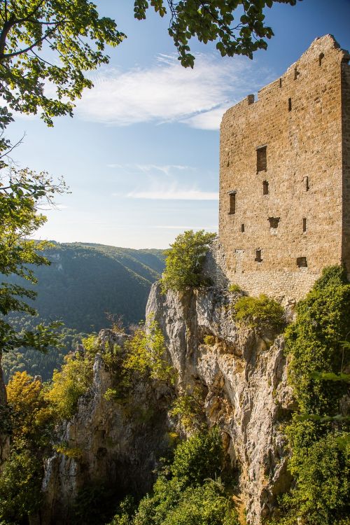 reußenstein castle russias stone ruin