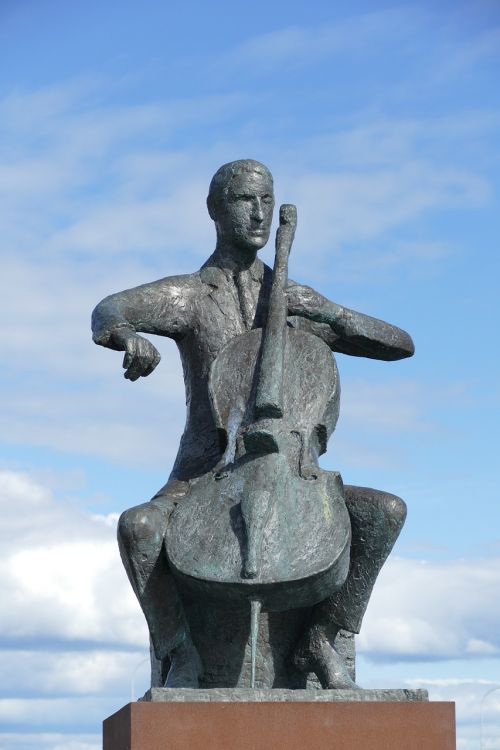 reykjavik iceland sculpture