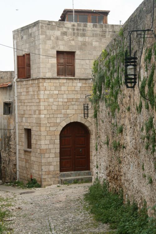 Rhodes Walls Door