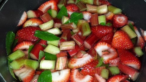 rhubarb jam summer