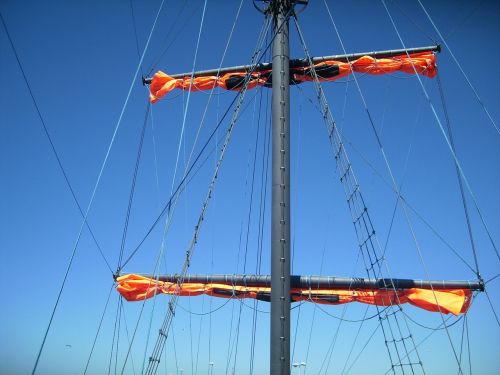 rigging sail ship