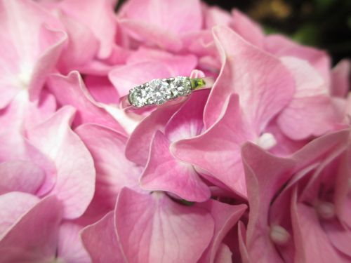 ring flower diamond
