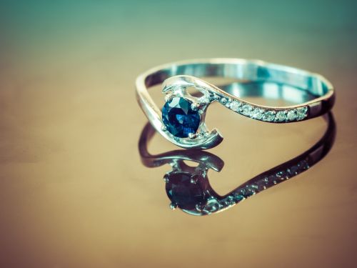 ring sapphire diamonds