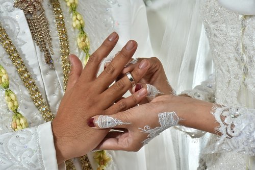 ring  wedding  hand