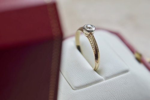 ring  engagement  diamond