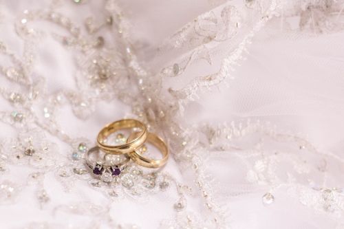 rings wedding dress
