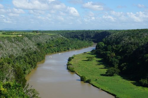 river chavon landscape